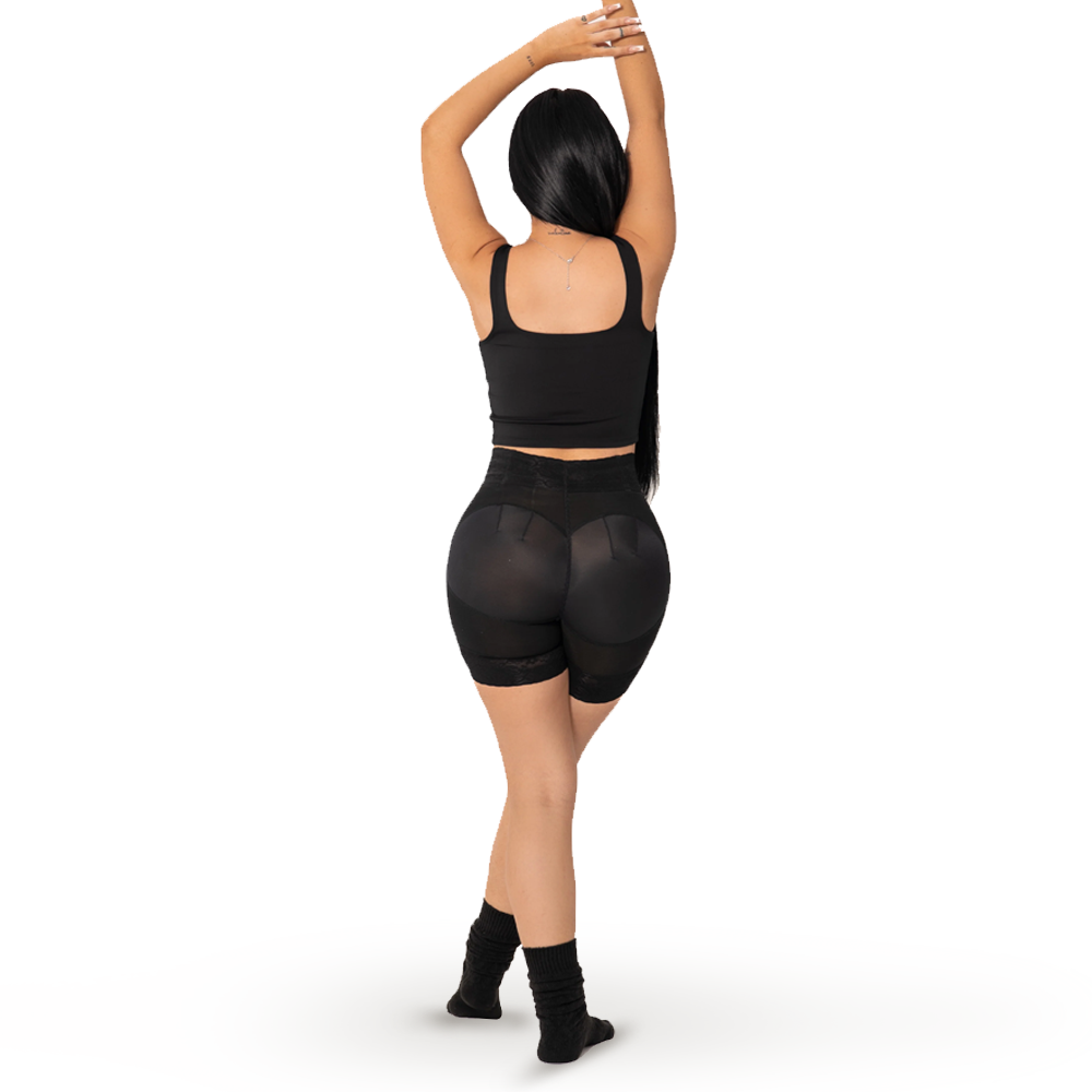 Sculpting Booty Lifting Short - Black