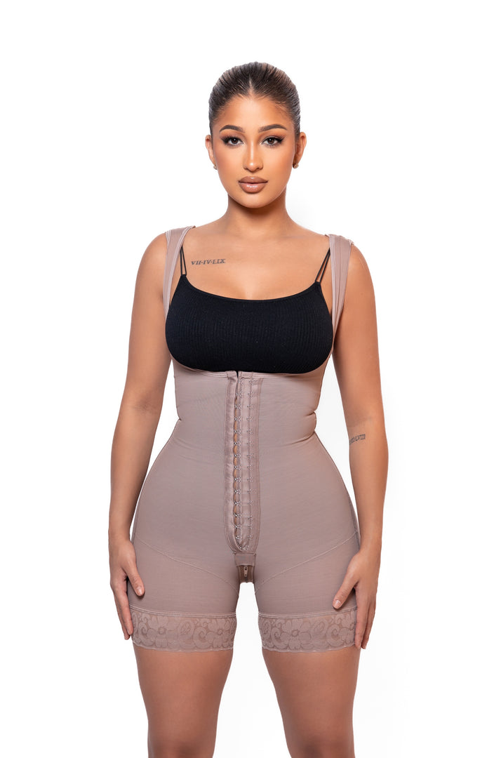 <tc>Faja Corta de Busto Abierto (Ref-1118) - Cacao</tc>